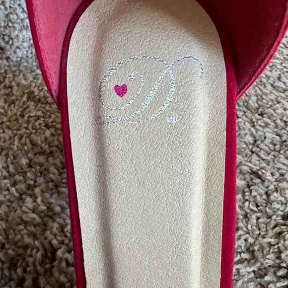 Non-Branded Women's Red Velvet Ankle Strap Heels - Picture 10 of 13